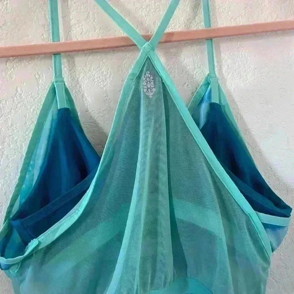 Free People Movement Endless Sunshine Mesh Back V Strap Crop Size - Picture 5 of 9